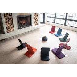 Ray-Lax floor chair